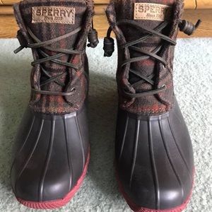 Sperry boots